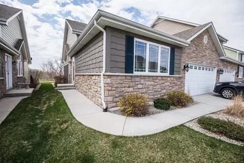 2424 Legend Cir, Chesterton, IN 46304 photo 1
