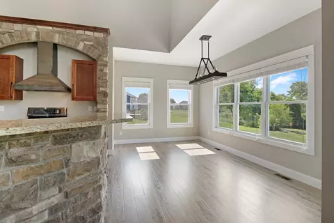 6358 Summershade Dr, Portage, IN 46368 photo 9
