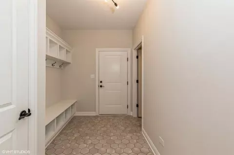 9705 Dunegrass Way, Saint John, IN 46373 photo 7