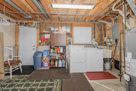 429 N Lillian Ave, Griffith, IN 46319 photo 24