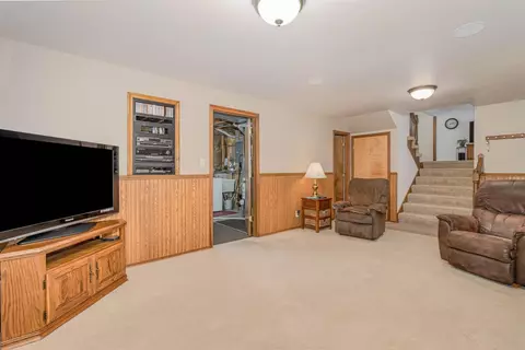 429 N Lillian Ave, Griffith, IN 46319 photo 21