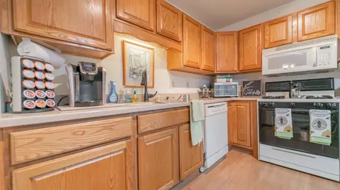 793 Pearson Rd, Porter, IN 46304 photo 8