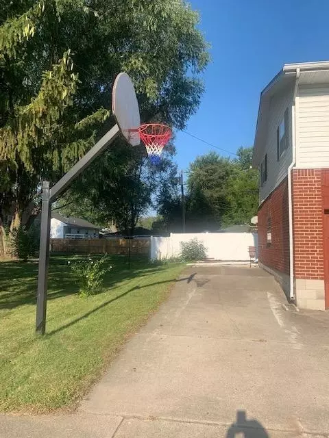 625 E 40th Ave, Griffith, IN 46319 photo 3