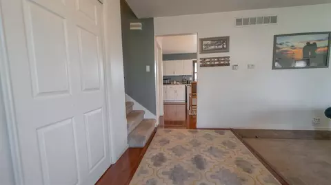9834 Grant Pl, Crown Point, IN 46307 photo 5