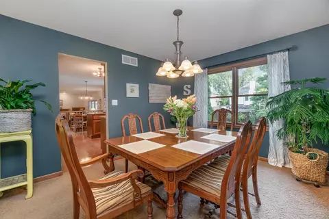500 Cambridge Ct, Griffith, IN 46319 photo 8