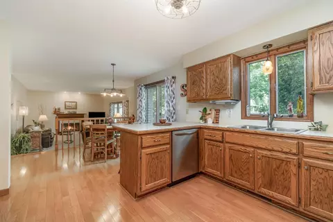 500 Cambridge Ct, Griffith, IN 46319 photo 10