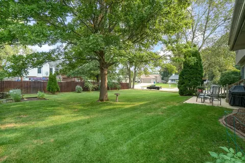 500 Cambridge Ct, Griffith, IN 46319 photo 35
