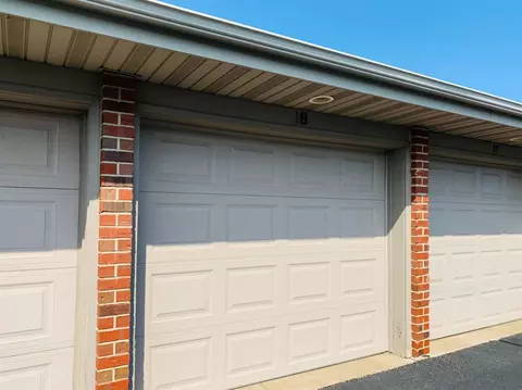 630 Cambridge Ct #1B, Munster, IN 46321 photo 6