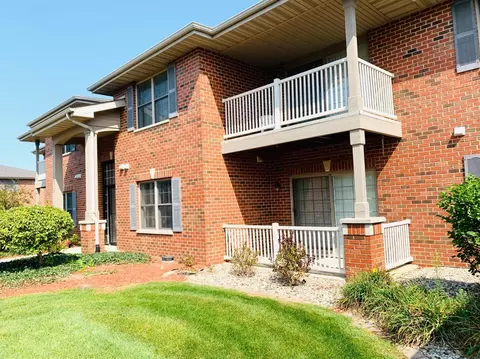 630 Cambridge Ct #1B, Munster, IN 46321 photo 3