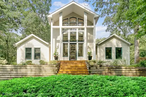 308 E Myrtle Ave, Beverly Shores, IN 46301 photo 3