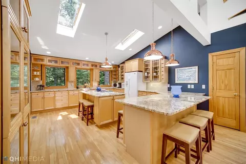 308 E Myrtle Ave, Beverly Shores, IN 46301 photo 13
