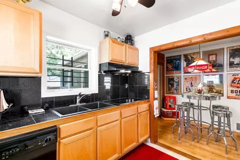 8620 Locust Ave, Gary, IN 46403 photo 6