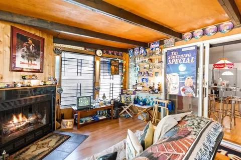 8620 Locust Ave, Gary, IN 46403 photo 17