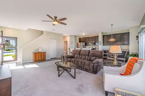 884 Meadowbrook Dr, Lowell, IN 46356 photo 2