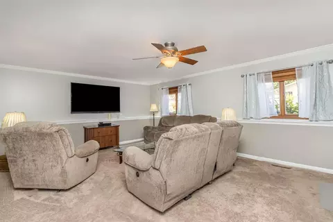 611 N Rueth Dr, Griffith, IN 46319 photo 19
