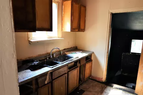 3748 Monroe St, Gary, IN 46408 photo 5