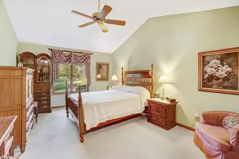 927 Cornwallis Ln, Munster, IN 46321 photo 10