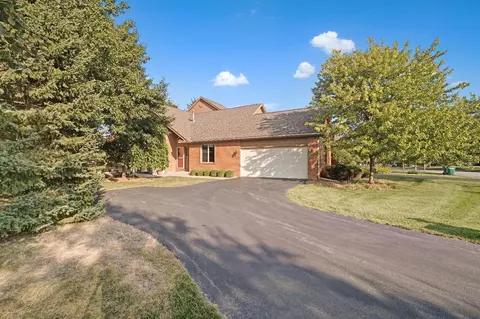 927 Cornwallis Ln, Munster, IN 46321 photo 1