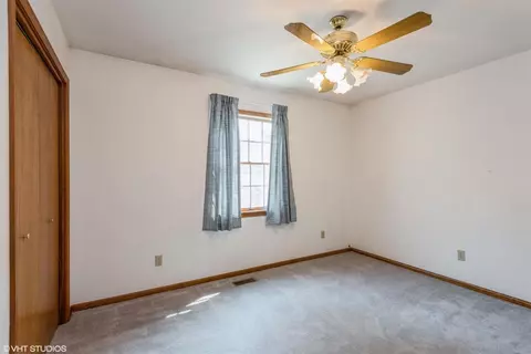 350 Commanche Dr, Lowell, IN 46356 photo 8