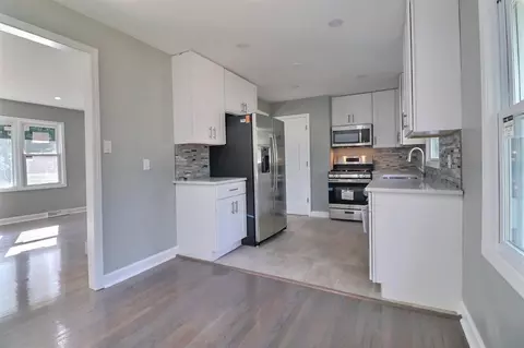 946 Whitcomb St, Gary, IN 46404 photo 3