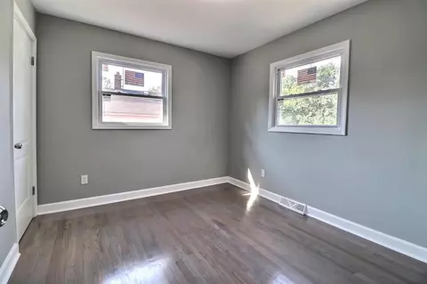 946 Whitcomb St, Gary, IN 46404 photo 12