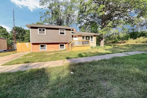 946 Whitcomb St, Gary, IN 46404 photo 1