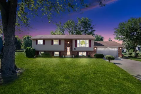 3123 Devonshire Cir, Crown Point, IN 46307 photo 1