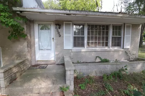 8600 Maple Ave, Gary, IN 46403 photo 1