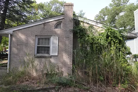 8600 Maple Ave, Gary, IN 46403 photo 3
