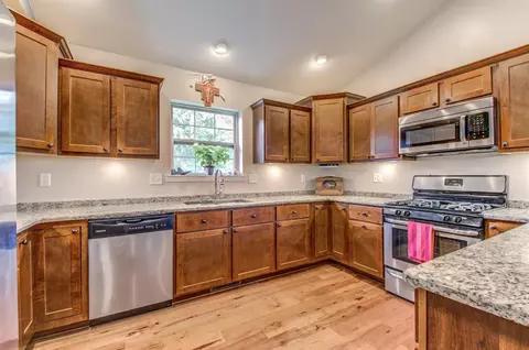 1167 Sawgrass Dr, Griffith, IN 46319 photo 9
