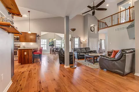 1167 Sawgrass Dr, Griffith, IN 46319 photo 12