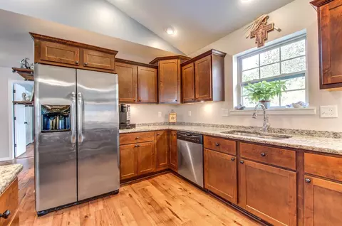 1167 Sawgrass Dr, Griffith, IN 46319 photo 8