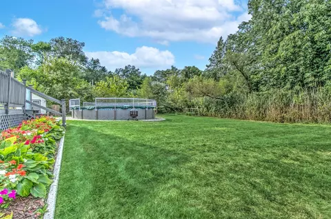 1167 Sawgrass Dr, Griffith, IN 46319 photo 2