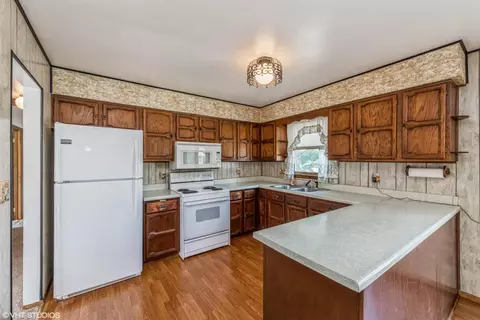 8386 Webster Ct, Crown Point, IN 46307 photo 4