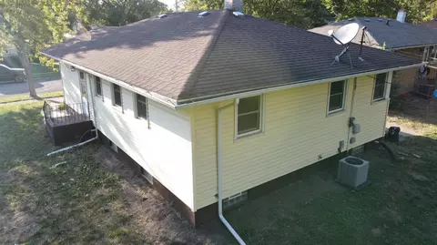 359 S Jay St, Gary, IN 46403 photo 32