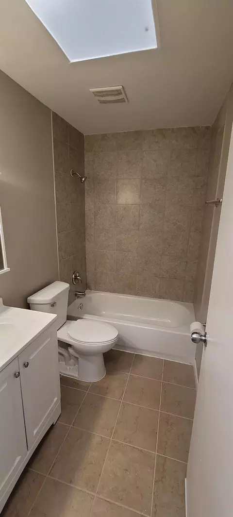359 S Jay St, Gary, IN 46403 photo 9