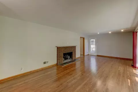 8650 Beech Ave, Munster, IN 46321 photo 3