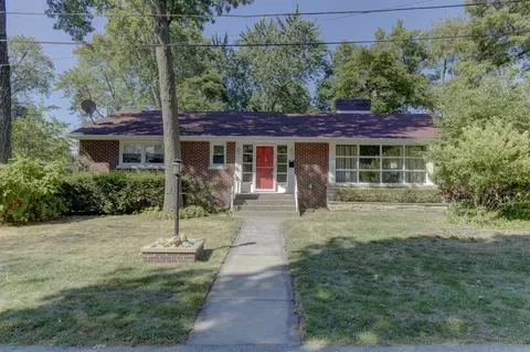 8650 Beech Ave, Munster, IN 46321 photo 1