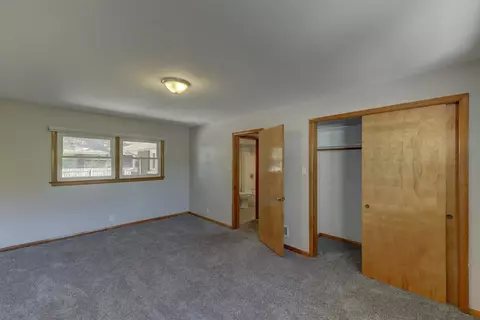 8650 Beech Ave, Munster, IN 46321 photo 13