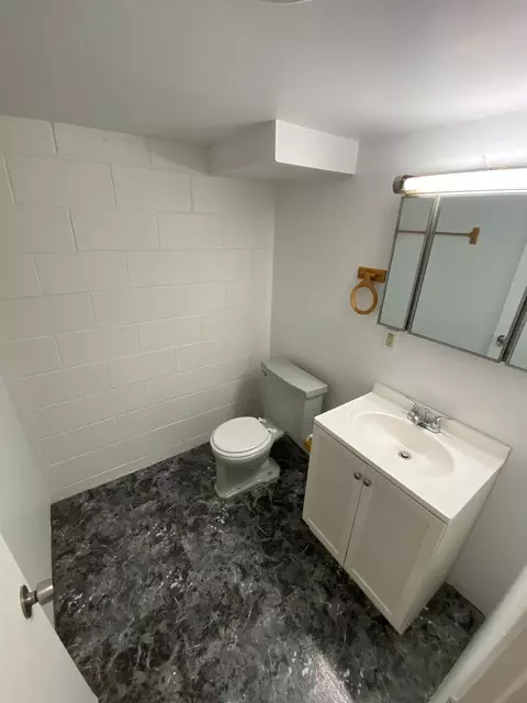 2745 W 19th Ave, Gary, IN 46404 photo 8
