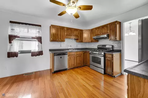 9647 Johnson Pl, Crown Point, IN 46307 photo 6