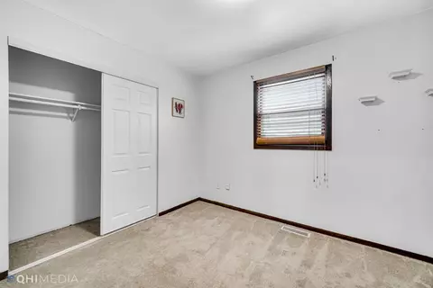 9647 Johnson Pl, Crown Point, IN 46307 photo 11