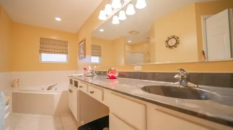 8250 Pointe Dr, Crown Point, IN 46307 photo 13