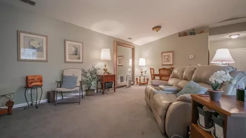 8250 Pointe Dr, Crown Point, IN 46307 photo 4