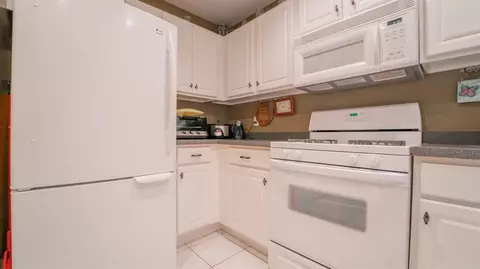 8250 Pointe Dr, Crown Point, IN 46307 photo 8