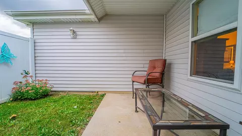 8250 Pointe Dr, Crown Point, IN 46307 photo 16