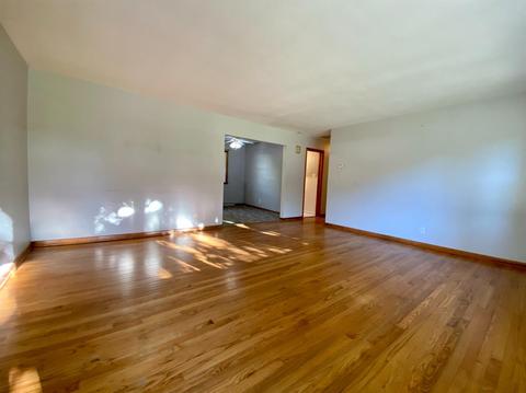 3504 Summit Dr, Valparaiso, IN 46383 photo 7
