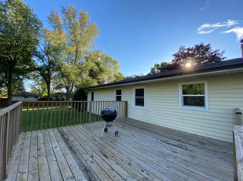 3504 Summit Dr, Valparaiso, IN 46383 photo 3