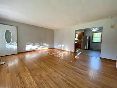 3504 Summit Dr, Valparaiso, IN 46383 photo 6