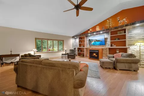 520 Timberwood Ln, Lowell, IN 46356 photo 9